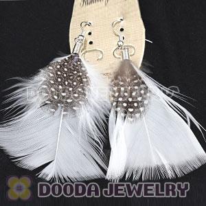 Snow White And Grizzly Flakes Feather Earrings With Alloy Fishhook Wholesale